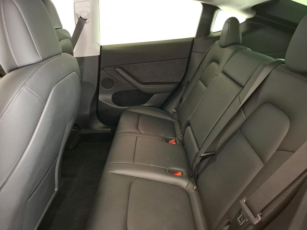 
								TESLA Model Y Long Range Dual Motor AWD full									