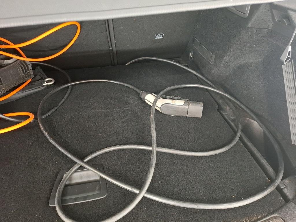 
								DS DS 7 Crossback / 2017 / 5P / SUV E-TENSE 225 PERFORMANCE Line + full									