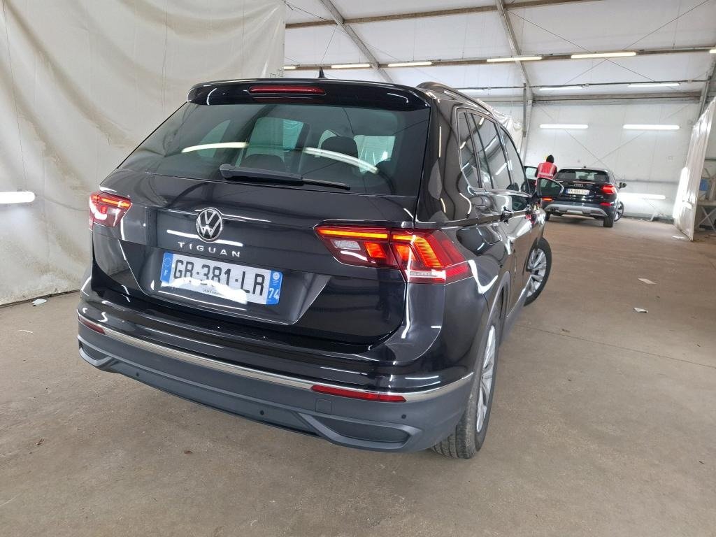 
								VOLKSWAGEN Tiguan 2.0 TDI 150 DSG7 Life Business full									